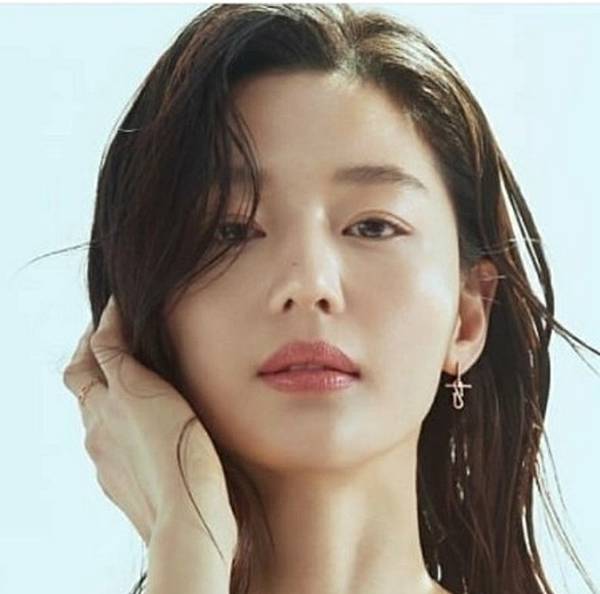 完美臉型，從下巴開始