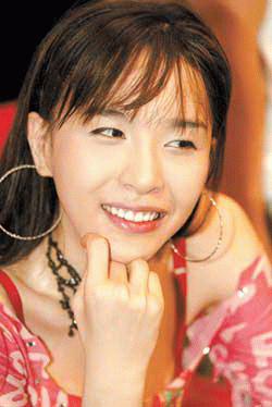 神啊!我也想變成Angela baby—談”明星臉整形”